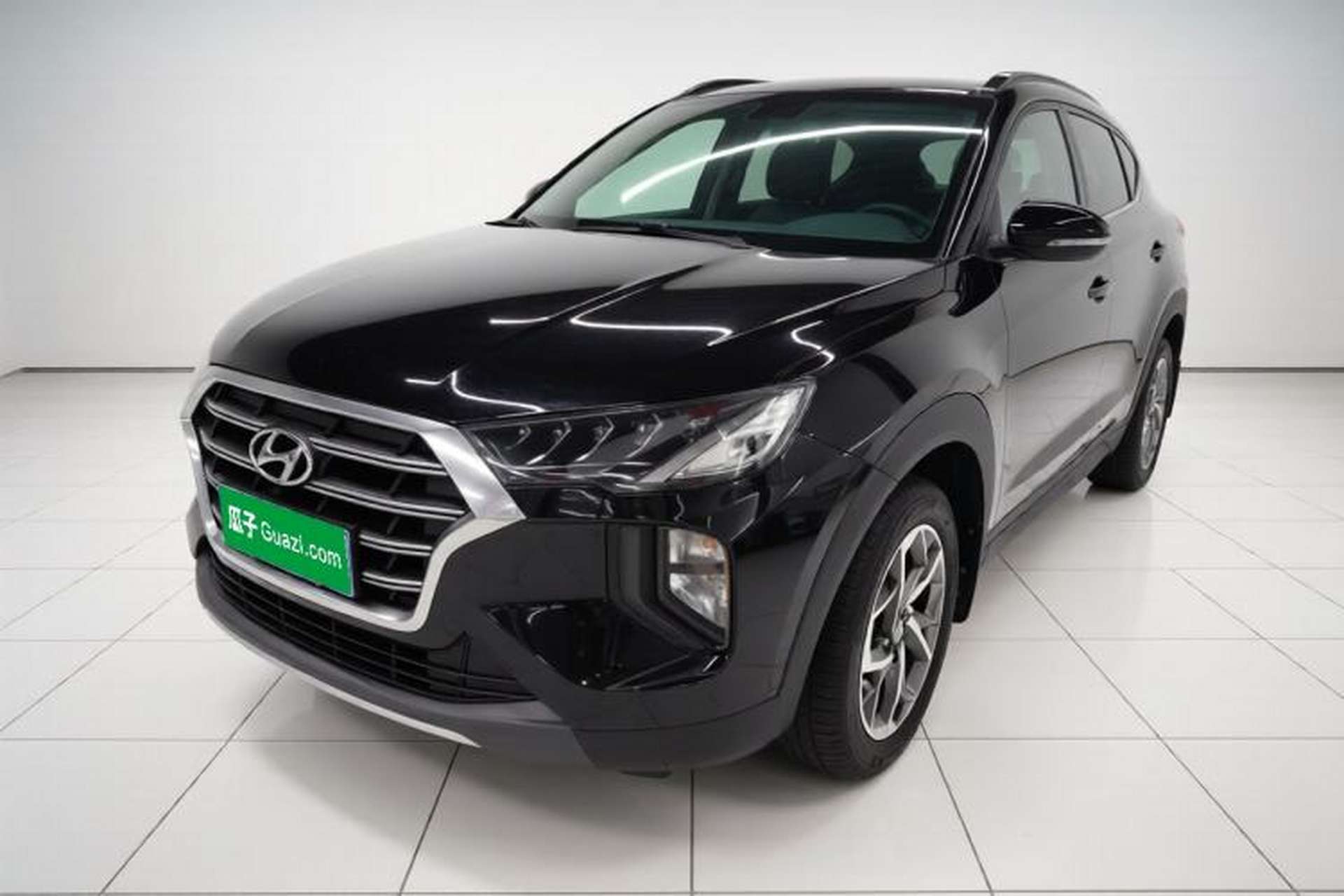 Used Hyundai Tucson 2019 280TGDi Dual-Clutch Two-Wheel Drive Fashion Edition China VI Standard Front Left 45 Deg