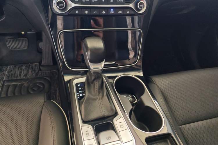 Used Hyundai Tucson 2019 280TGDi Dual-Clutch Two-Wheel Drive Smart Connect Version China VI Gear Lever
