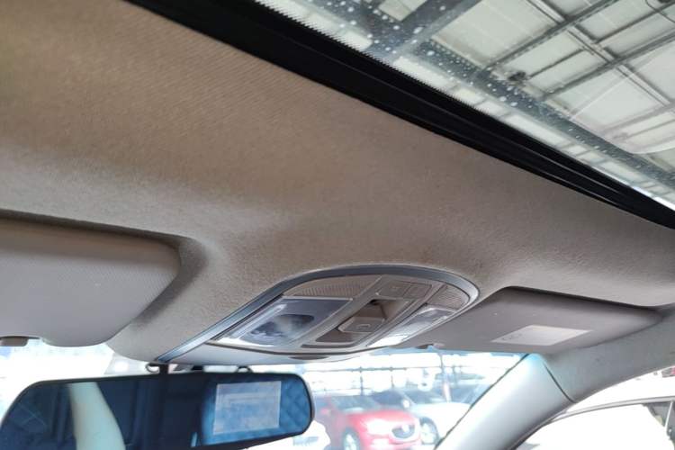 Used Hyundai Tucson 2019 280TGDi Dual-Clutch Two-Wheel Drive Smart Connect Version China VI Headliner