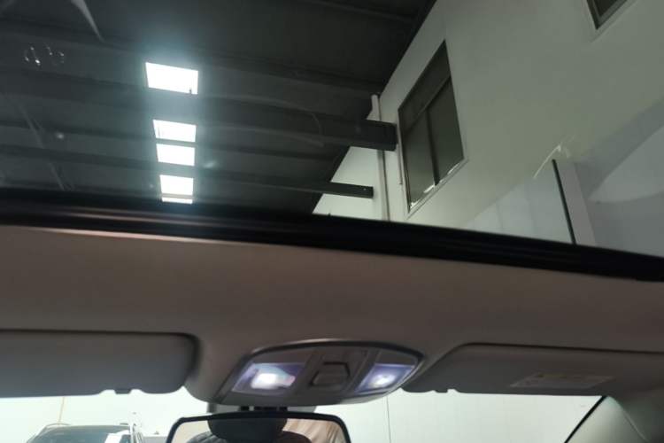 Used Hyundai Tucson 2019 280TGDi Dual-Clutch Two-Wheel Drive Smart Connect Version China VI Headliner