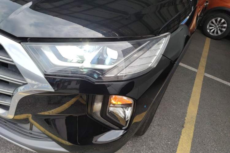 Used Hyundai Tucson 2019 280TGDi Dual-Clutch Two-Wheel Drive Smart Connect Version China VI Left Front Headlight