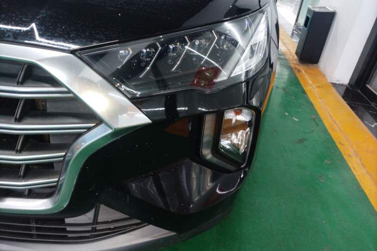 Used Hyundai Tucson 2019 280TGDi Dual-Clutch Two-Wheel Drive Fashion Edition China VI Standard Left Front Headlight