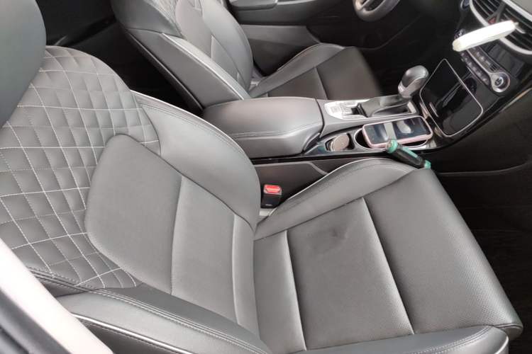 Used Hyundai Tucson 2019 280TGDi Dual-Clutch Two-Wheel Drive Smart Connect Version China VI Right Front Seat