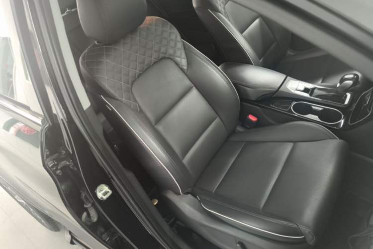 Used Hyundai Tucson 2019 280TGDi Dual-Clutch Two-Wheel Drive Smart Connect Version China VI Right Front Seat