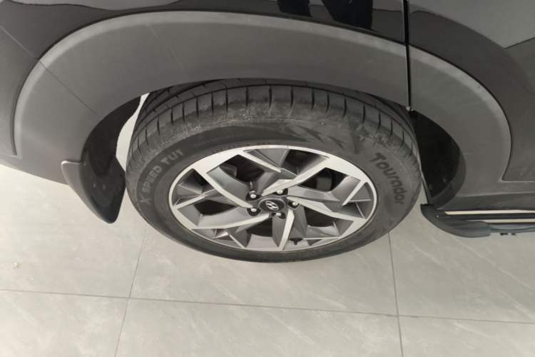 Used Hyundai Tucson 2019 280TGDi Dual-Clutch Two-Wheel Drive Smart Connect Version China VI Right Rear Wheel Hub