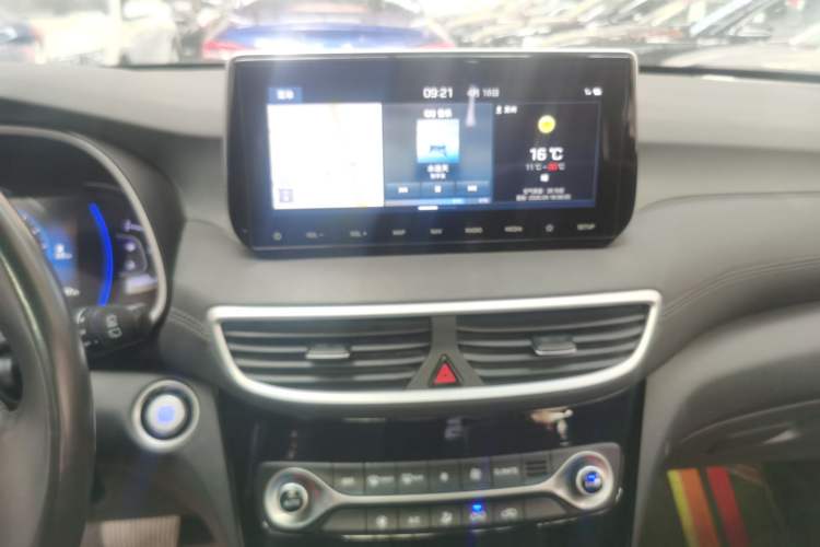Used Hyundai Tucson 2019 280TGDi Dual-Clutch Two-Wheel Drive Fashion Edition China VI Standard Audio And AC Panel