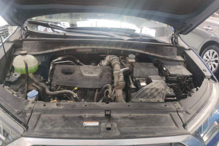 Used Hyundai Tucson 2019 280TGDi Dual-Clutch Two-Wheel Drive Fashion Edition China VI Standard Engine Bay