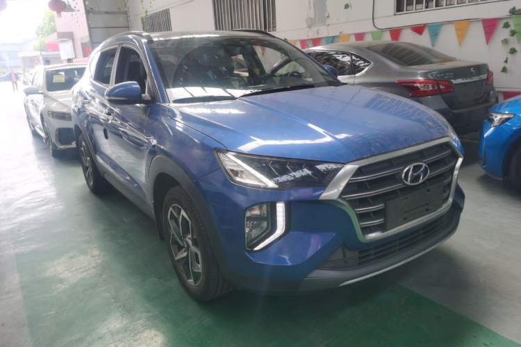 Used Hyundai Tucson 2019 280TGDi Dual-Clutch Two-Wheel Drive Fashion Edition China VI Standard Front Right 45 Deg
