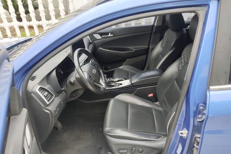 Used Hyundai Tucson 2019 280TGDi Dual-Clutch Two-Wheel Drive Fashion Edition China V Standard Left Front Seat