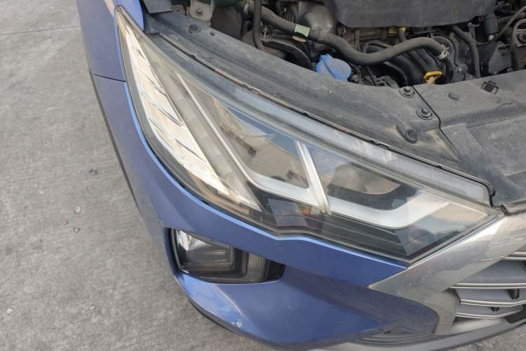 Used Hyundai Tucson 2019 280TGDi Dual-Clutch Two-Wheel Drive Smart Connect Version China VI Right Front Headlight