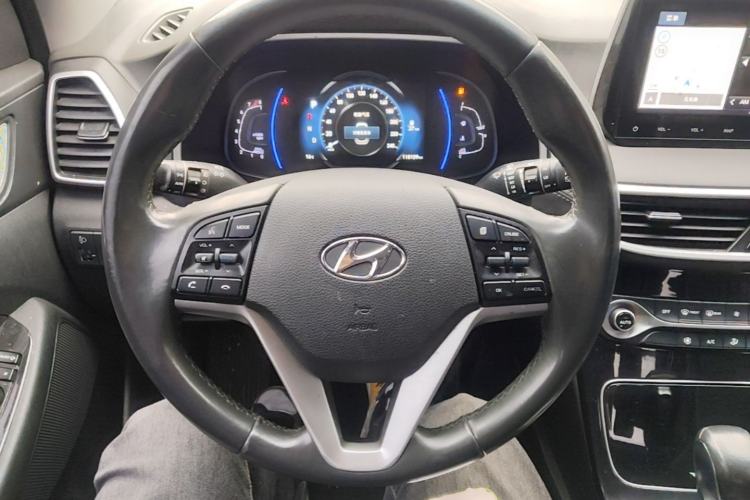Used Hyundai Tucson 2019 280TGDi Dual-Clutch Two-Wheel Drive Fashion Edition China V Standard Steering Wheel
