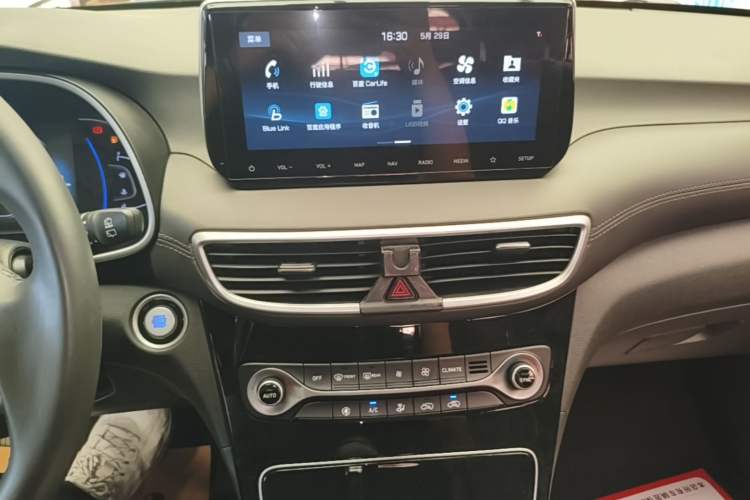 Used Hyundai Tucson 2019 280TGDi Dual-Clutch Two-Wheel Drive Fashion Edition China V Standard Audio And AC Panel