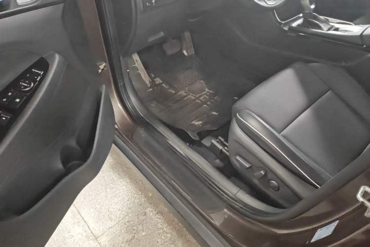 Used Hyundai Tucson 2019 280TGDi Dual-Clutch Two-Wheel Drive Fashion Edition China VI Standard Driver Seat