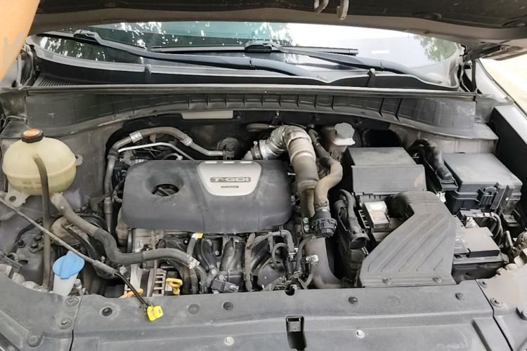 Used Hyundai Tucson 2019 280TGDi Dual-Clutch Two-Wheel Drive Fashion Edition China VI Standard Engine Bay