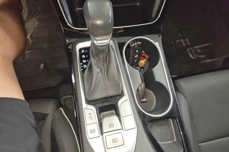 Used Hyundai Tucson 2019 280TGDi Dual-Clutch Two-Wheel Drive Fashion Edition China VI Standard Gear Lever