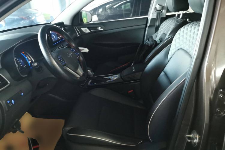 Used Hyundai Tucson 2019 280TGDi Dual-Clutch Two-Wheel Drive Smart Connect Version China V Standard Left Front Seat