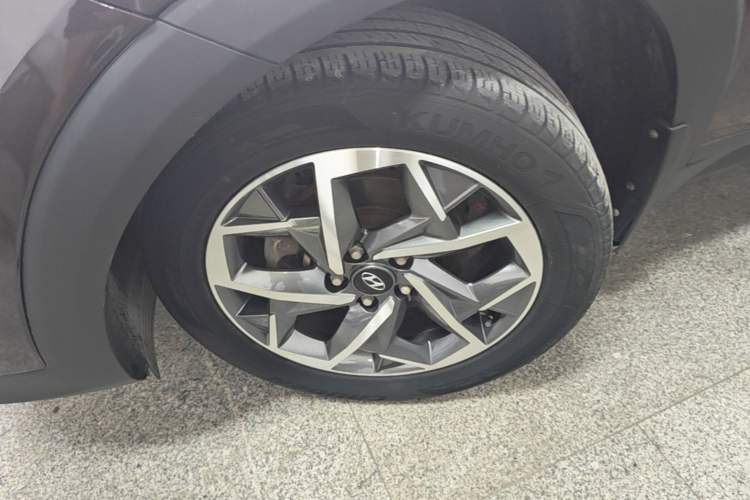 Used Hyundai Tucson 2019 280TGDi Dual-Clutch Two-Wheel Drive Fashion Edition China VI Standard Left Front Wheel Hub