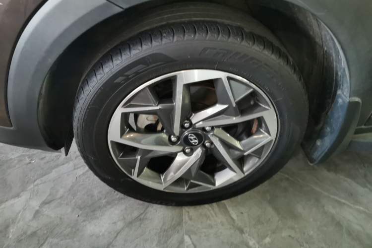 Used Hyundai Tucson 2019 280TGDi Dual-Clutch Two-Wheel Drive Smart Connect Version China V Standard Left Front Wheel Hub