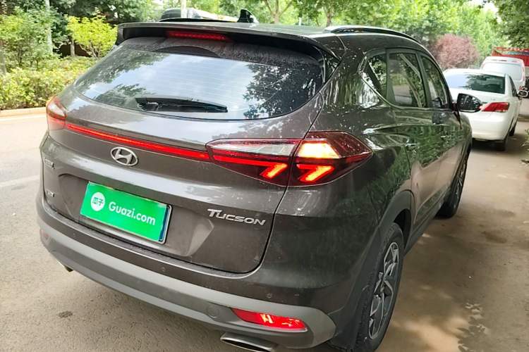 Used Hyundai Tucson 2019 280TGDi Dual-Clutch Two-Wheel Drive Fashion Edition China VI Standard Rear Right 45 Deg