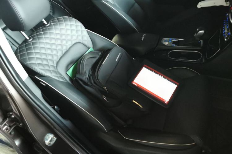 Used Hyundai Tucson 2019 280TGDi Dual-Clutch Two-Wheel Drive Smart Connect Version China V Standard Right Front Seat