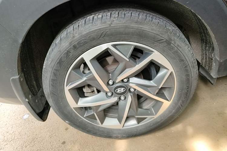 Used Hyundai Tucson 2019 280TGDi Dual-Clutch Two-Wheel Drive Fashion Edition China VI Standard Right Rear Wheel Hub