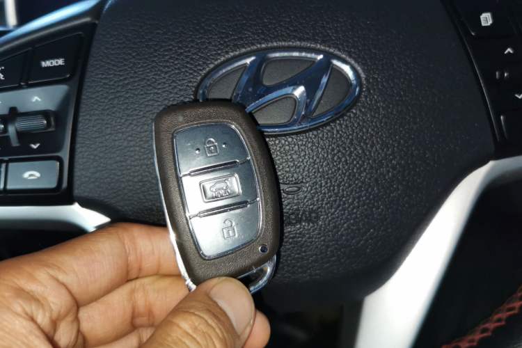 Used Hyundai Tucson 2019 280TGDi Dual-Clutch Two-Wheel Drive Smart Connect Version China V Standard Vehicle Key
