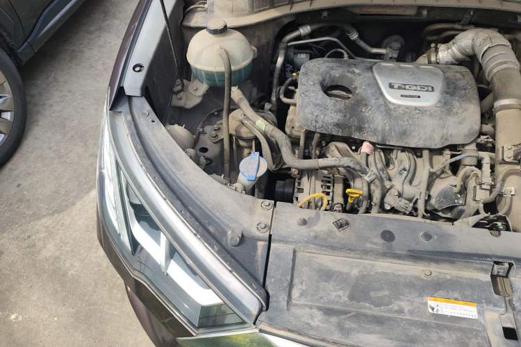 Used Hyundai Tucson 2019 280TGDi Dual-Clutch Two-Wheel Drive Smart Connect Version China V Standard Engine Bay Right