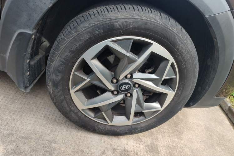 Used Hyundai Tucson 2019 280TGDi Dual-Clutch Two-Wheel Drive Smart Connect Version China V Standard Right Front Wheel Hub