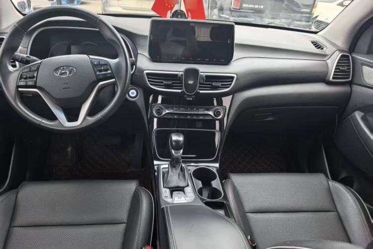 Used Hyundai Tucson 2019 280TGDi Dual-Clutch Two-Wheel Drive Fashion Edition China V Standard Interior 1