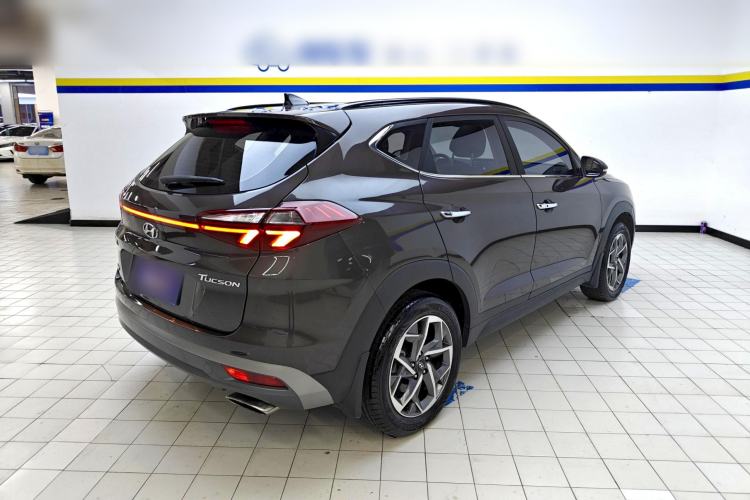 Used Hyundai Tucson 2019 280TGDi Dual-Clutch Two-Wheel Drive Fashion Edition China V Standard Rear Right 45 Deg