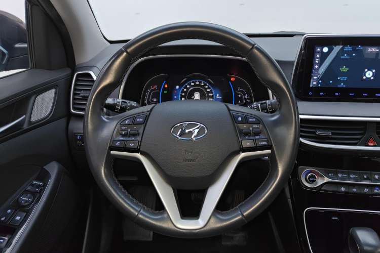 Used Hyundai Tucson 2019 280TGDi Dual-Clutch Two-Wheel Drive Fashion Edition China V Standard Steering Wheel