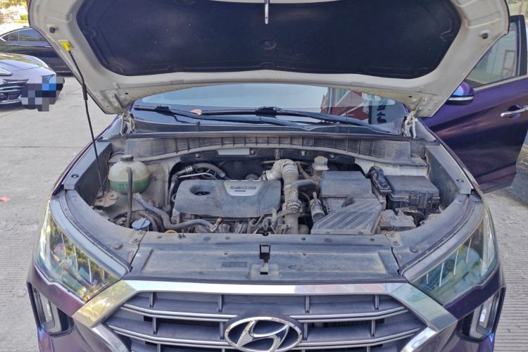 Used Hyundai Tucson 2019 280TGDi Dual-Clutch Two-Wheel Drive Fashion Edition China VI Standard Engine Bay