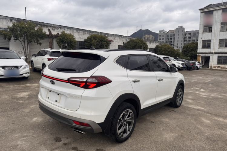 Used Hyundai Tucson 2019 280TGDi Dual-Clutch Two-Wheel Drive Fashion Edition China VI Standard Exterior 4