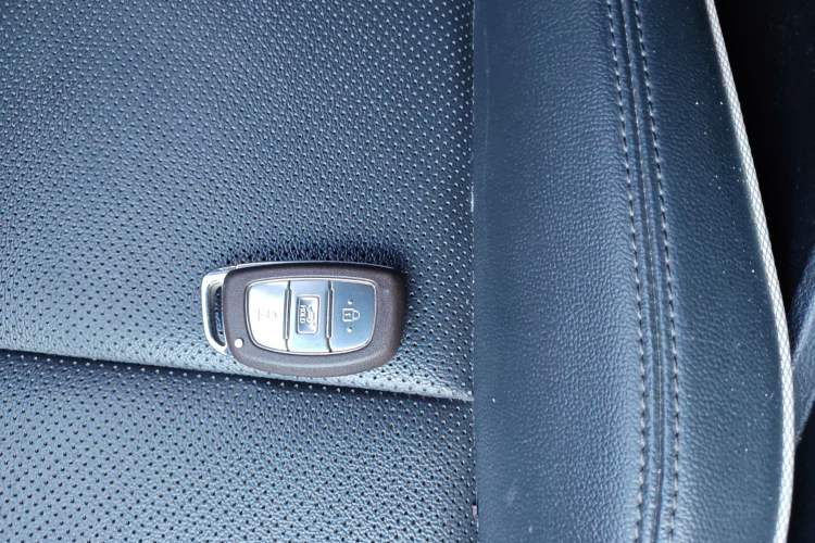 Used Hyundai Tucson 2019 280TGDi Dual-Clutch Two-Wheel Drive Fashion Edition China VI Standard Interior 1