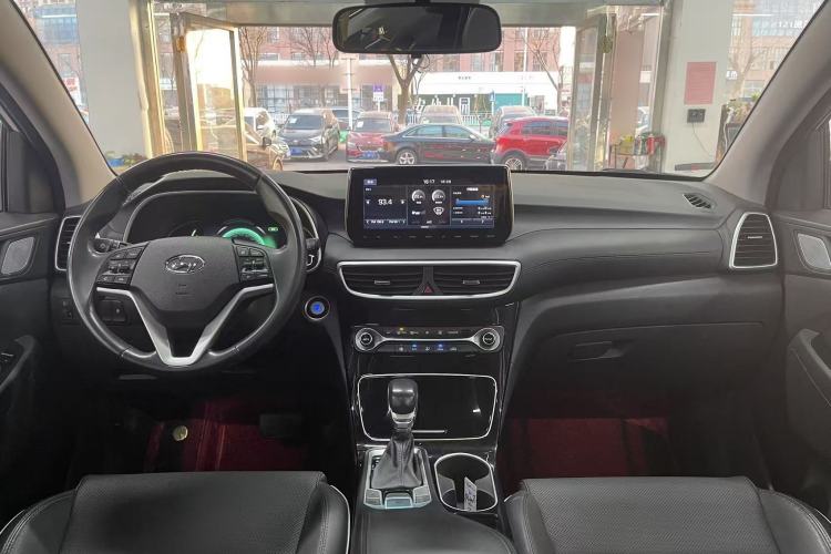 Used Hyundai Tucson 2019 280TGDi Dual-Clutch Two-Wheel Drive Fashion Edition China VI Standard Interior 2