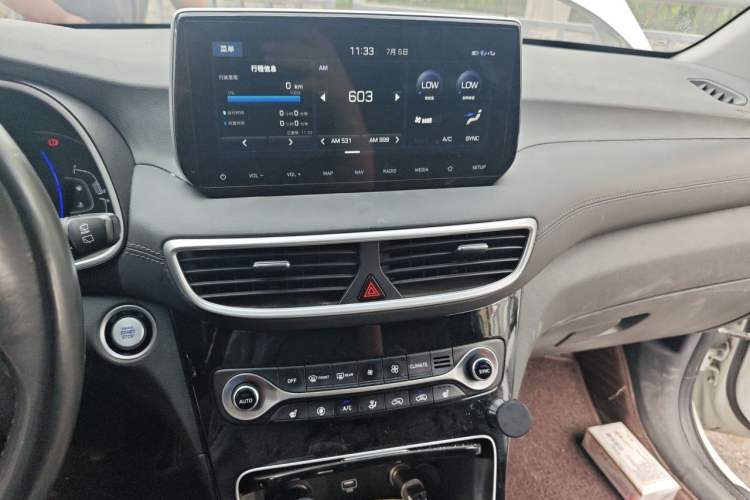 Used Hyundai Tucson 2019 280TGDi Dual-Clutch Two-Wheel Drive Smart Connect Version China V Standard Audio And AC Panel