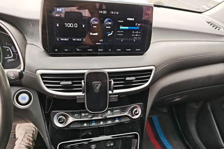 Used Hyundai Tucson 2019 280TGDi Dual-Clutch Two-Wheel Drive Fashion Edition China V Standard Audio And AC Panel