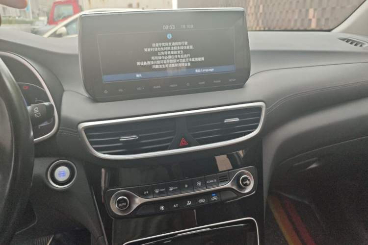 Used Hyundai Tucson 2019 280TGDi Dual-Clutch Two-Wheel Drive Fashion Edition China VI Standard Audio And AC Panel