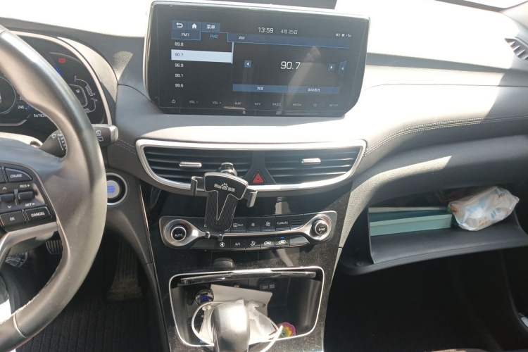 Used Hyundai Tucson 2019 280TGDi Dual-Clutch Two-Wheel Drive Fashion Edition China V Standard Audio And AC Panel