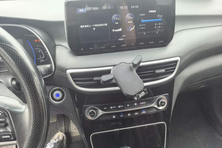 Used Hyundai Tucson 2019 280TGDi Dual-Clutch Two-Wheel Drive Fashion Edition China VI Standard Audio And AC Panel