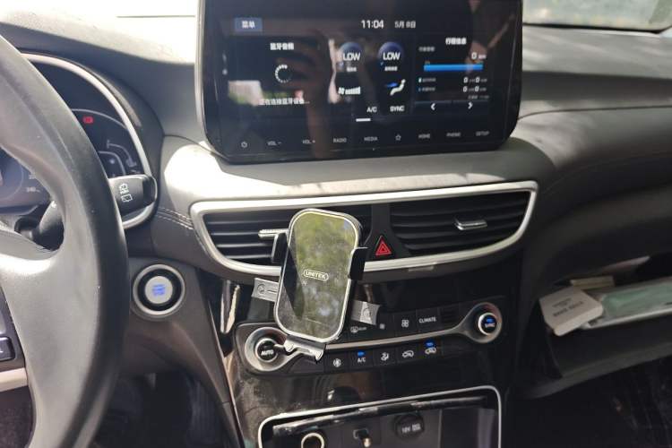 Used Hyundai Tucson 2019 280TGDi Dual-Clutch Two-Wheel Drive Fashion Edition China VI Standard Audio And AC Panel