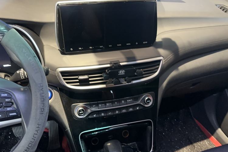 Used Hyundai Tucson 2019 280TGDi Dual-Clutch Two-Wheel Drive Smart Connect Version China VI Audio And AC Panel
