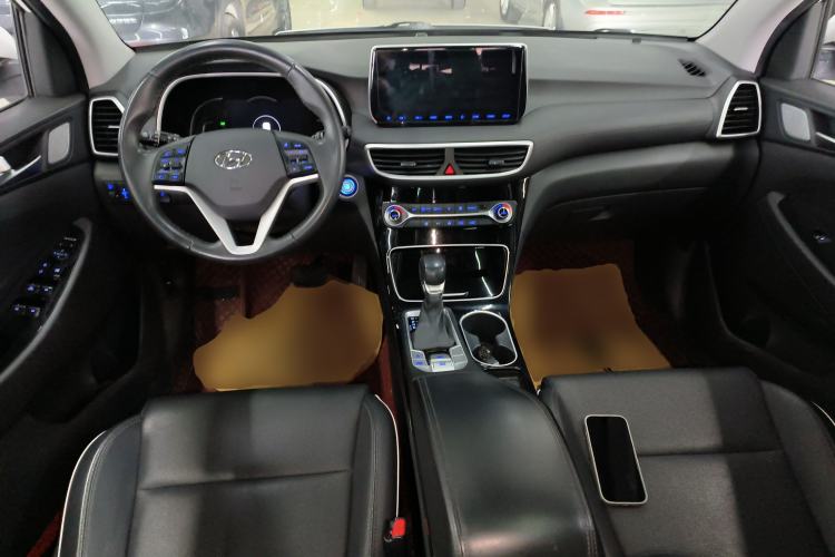Used Hyundai Tucson 2019 280TGDi Dual-Clutch Two-Wheel Drive Fashion Edition China VI Standard Center Console