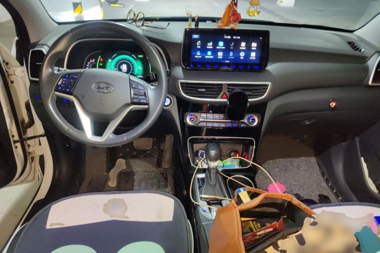 Used Hyundai Tucson 2019 280TGDi Dual-Clutch Two-Wheel Drive Smart Connect Version China V Standard Center Console