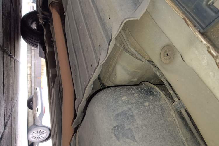 Used Hyundai Tucson 2019 280TGDi Dual-Clutch Two-Wheel Drive Fashion Edition China VI Standard Chassis Rear Left