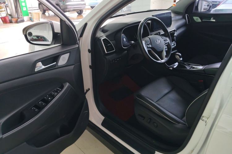 Used Hyundai Tucson 2019 280TGDi Dual-Clutch Two-Wheel Drive Fashion Edition China VI Standard Driver Seat