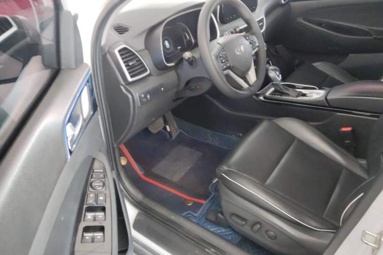 Used Hyundai Tucson 2019 280TGDi Dual-Clutch Two-Wheel Drive Smart Connect Version China VI Driver Seat