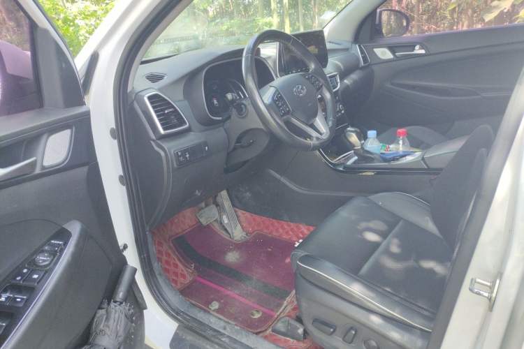 Used Hyundai Tucson 2019 280TGDi Dual-Clutch Two-Wheel Drive Smart Connect Version China VI Driver Seat