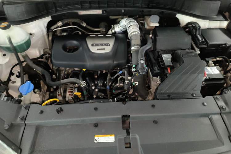 Used Hyundai Tucson 2019 280TGDi Dual-Clutch Two-Wheel Drive Fashion Edition China VI Standard Engine Bay