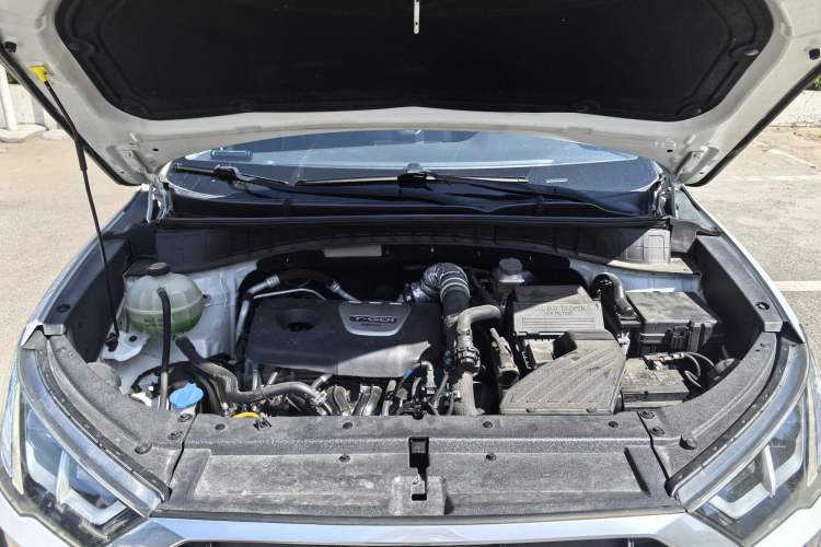 Used Hyundai Tucson 2019 280TGDi Dual-Clutch Two-Wheel Drive Smart Connect Version China VI Engine Bay